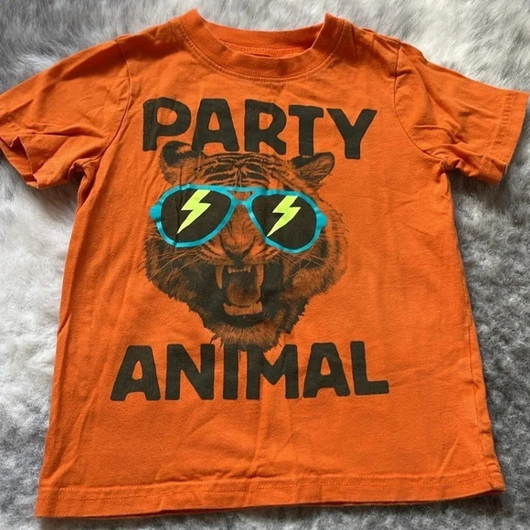 Carter’s set of 2 shirts - Picture 3 of 9